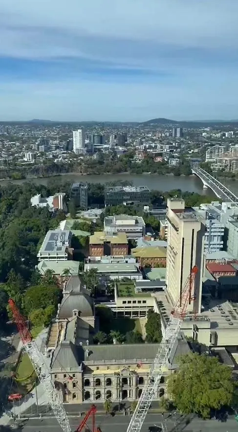 River View Central Brisbane 1Bedroom Apartment