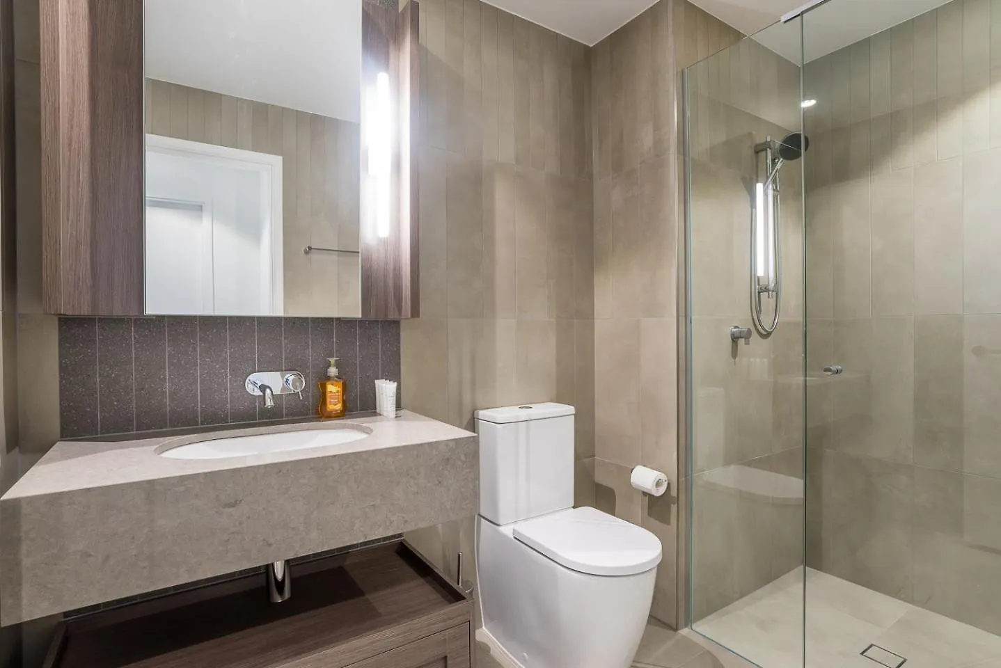 River View Central Brisbane 1Bedroom Apartment 0*,  Australia