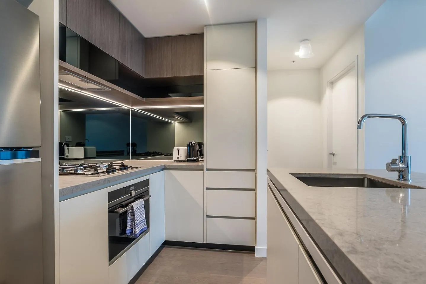 River View Central Brisbane 1Bedroom Apartment
